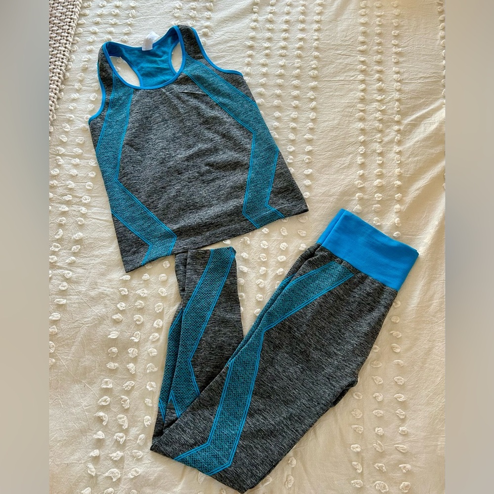 New mix blue and gray athletic set